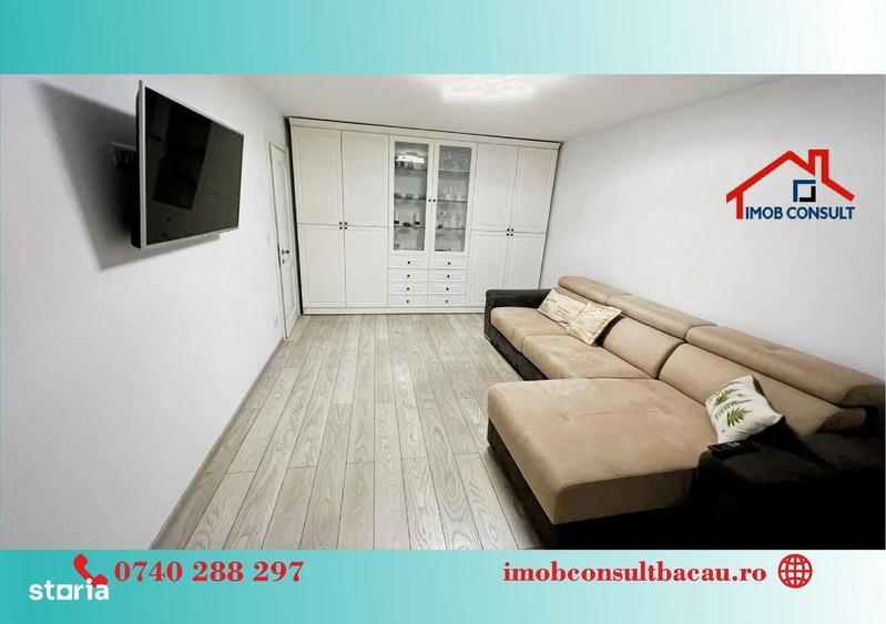 Apartament cu 3 camere decomandat în Republicii
