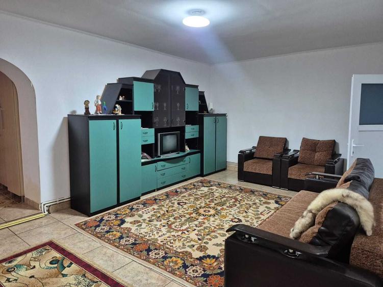 Casă cu 4 camere în Central