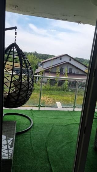 Apartament cu 3 camere semidecomandat în Odăi