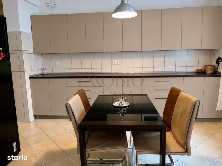 Apartament cu 3 camere în Arcul de Triumf