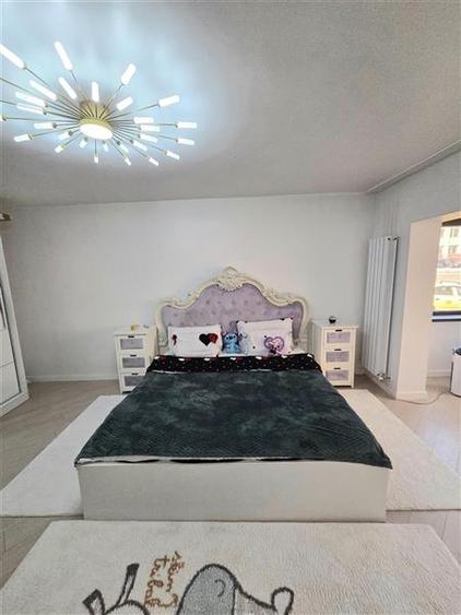 Apartament cu 3 camere semidecomandat, mobilat în Inel I