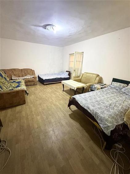Casă individuală cu 4 camere cu Canalizare în Coiciu