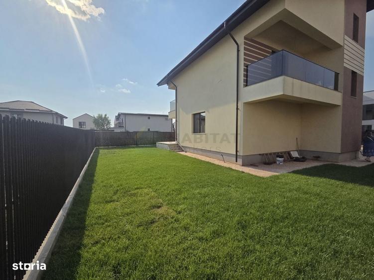 Casă cu 4 camere în Băneasa