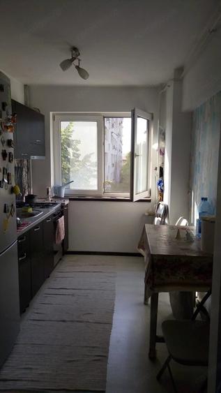 Apartament cu 2 camere semidecomandat în Bucureștii Noi