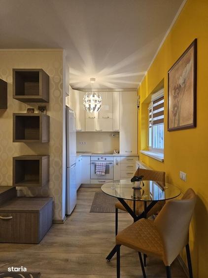 Apartament cu 2 camere decomandat în Est