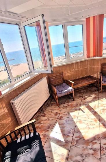 Apartament cu 3 camere decomandat în Faleza Nord