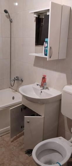 Apartament cu 2 camere decomandat în Apusului