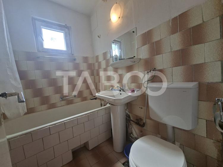 Apartament cu 2 camere semidecomandat, mobilat în Mihai Viteazul