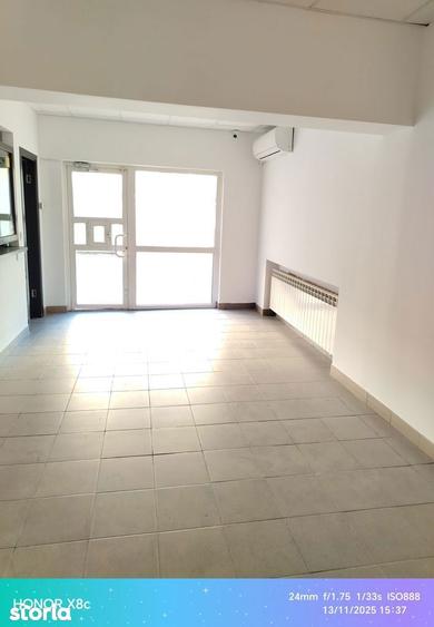 Sp. com 70 la parter bloc, zona Gara, Strapungere Silvestru - 1