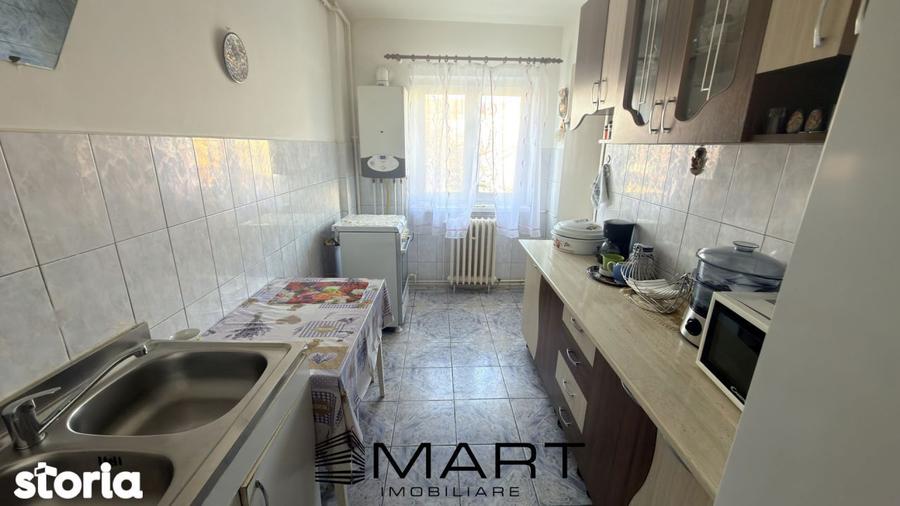 Apartament cu 2 camere decomandat, mobilat în Vasile Aaron