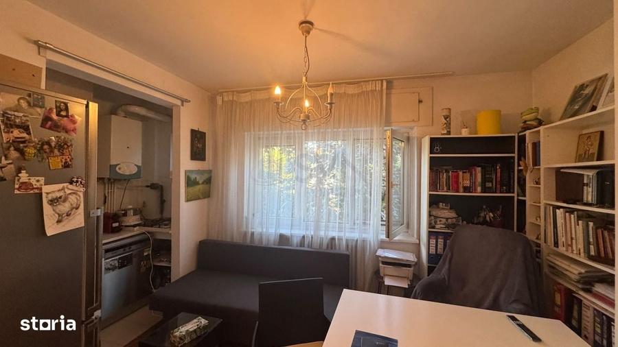 Apartament cu 2 camere semidecomandat în Cișmigiu