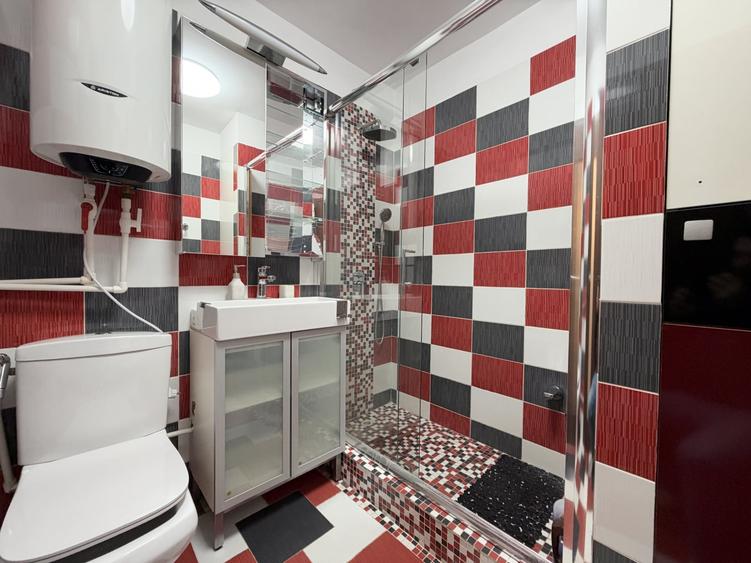 Apartament cu 3 camere decomandat, mobilat în Calea Călărașilor