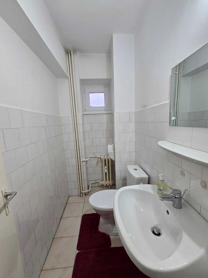 Apartament cu 3 camere decomandat în Decebal
