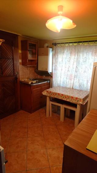 Garsonieră decomandată în Tudor