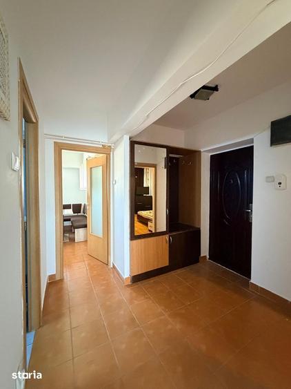 Apartament cu 2 camere decomandat în Nicolina