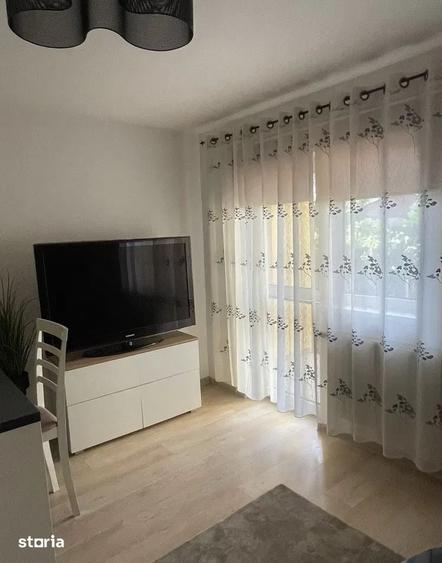 Garsonieră decomandată în Gușterița