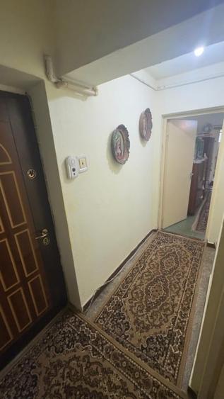 Apartament cu 3 camere în Cetate