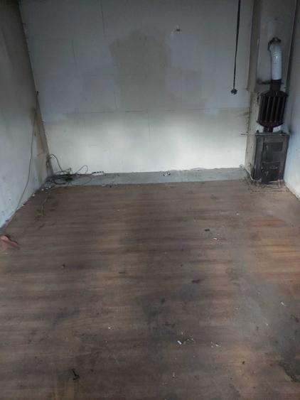 Casă cu 4 camere nedecomandat cu Teren 556 Mp în Central