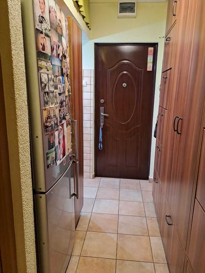 Apartament cu 2 camere nedecomandat în 14 Mai