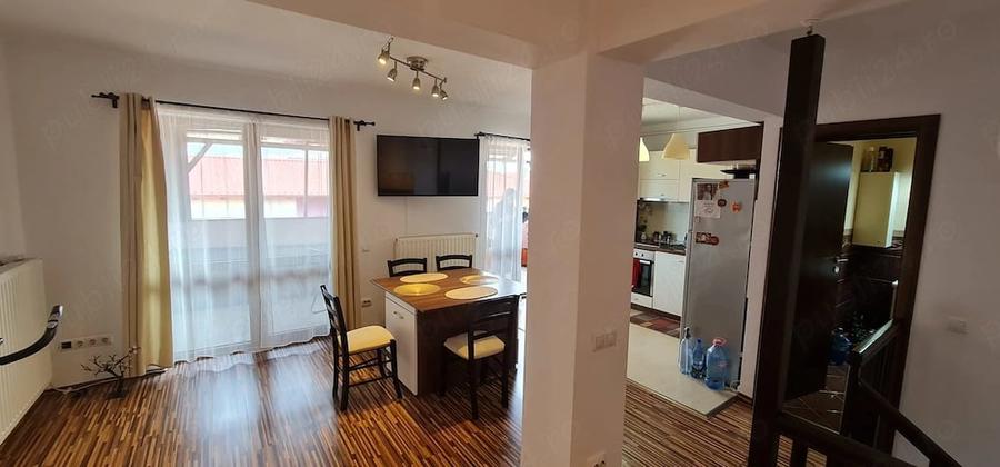 Apartament cu 3 camere decomandat, mobilat în Hipodrom 4