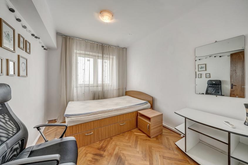 Apartament cu 3 camere decomandat, mobilat în Mihai Bravu