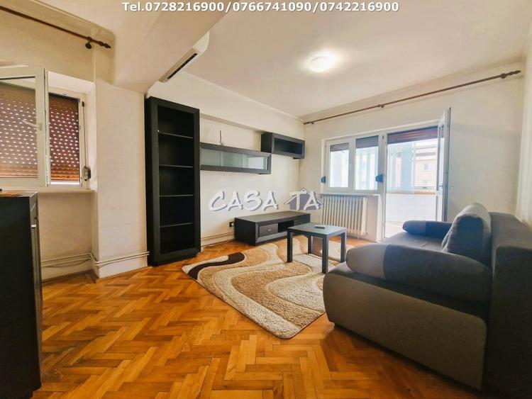 Apartament cu 3 camere decomandat în 9 Mai
