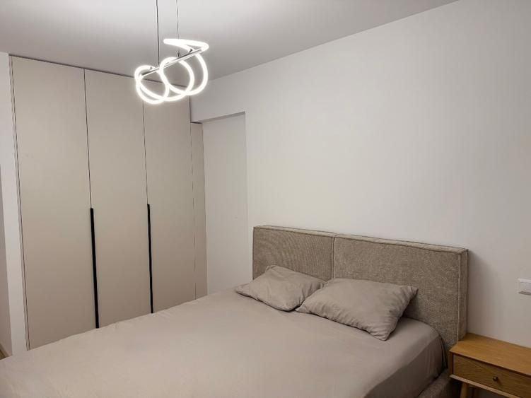 Apartament cu 2 camere decomandat în Drumul Taberei