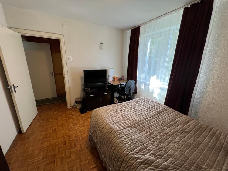 Apartament cu 4 camere în Central