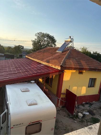 Casă cu 3 camere cu Teren 2880 Mp în Budieni