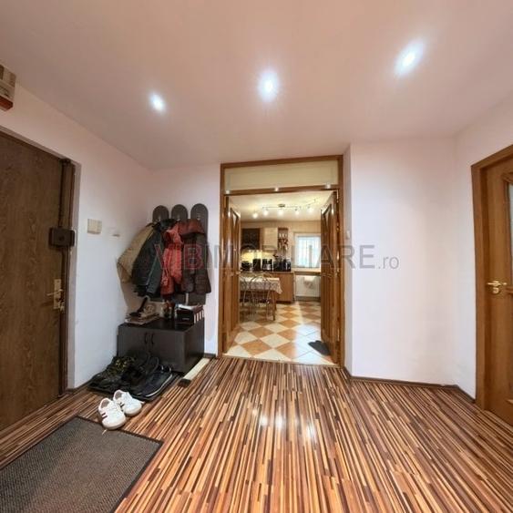 Apartament cu 4 camere decomandat, mobilat în 13 Septembrie