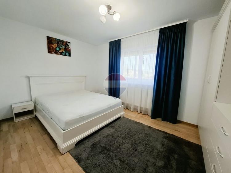 Apartament cu 3 camere decomandat, mobilat în Lazaret