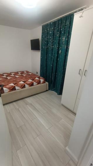 Casă individuală cu 4 camere cu Canalizare în Romanești