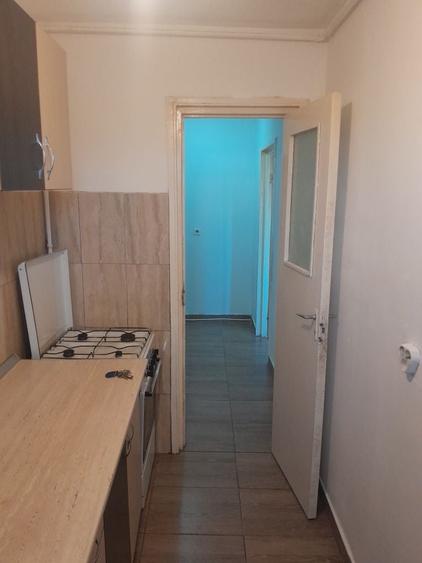 Vind apartament 2camere Gladiolei etaj2/2 - 5