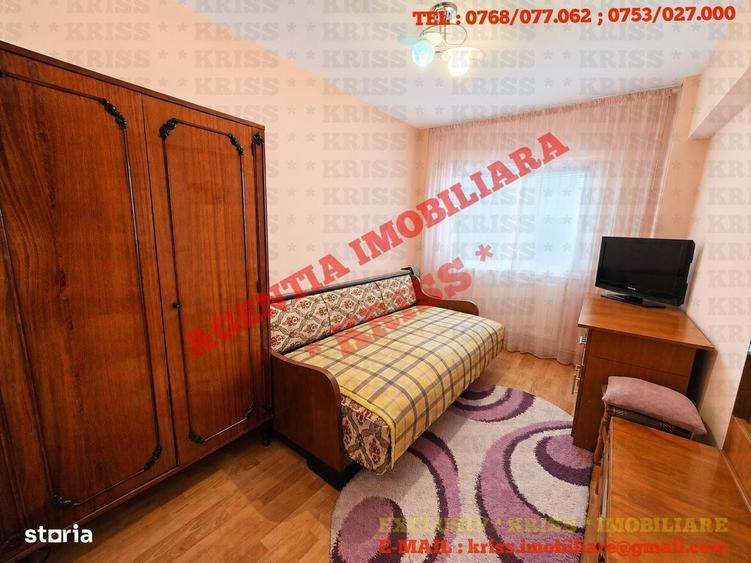 Apartament cu 3 camere decomandat în Bere