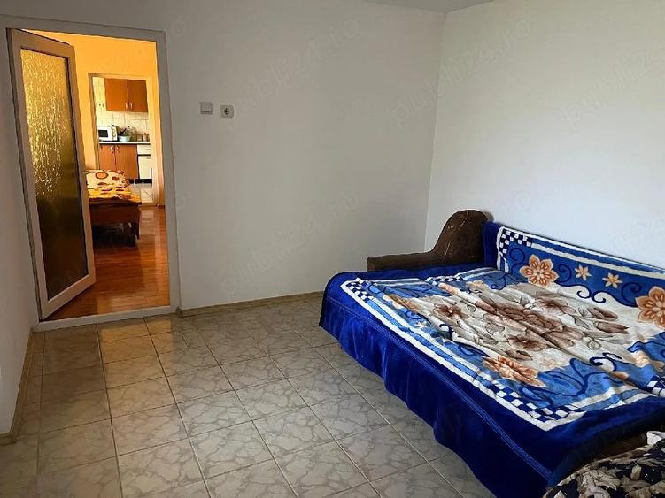 Casă cu 3 camere cu Teren 1800 Mp în Poarta Albă