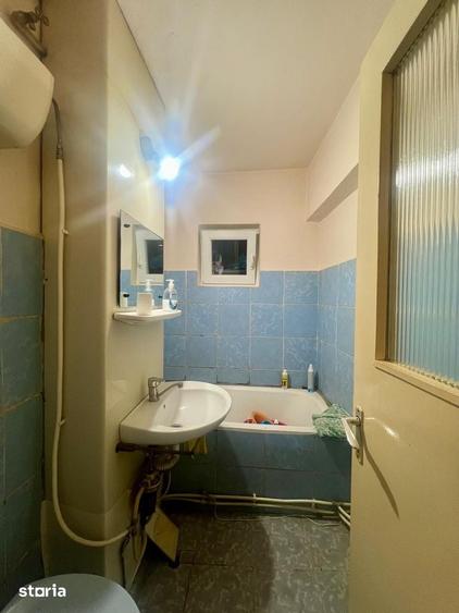 Garsonieră decomandată în Central