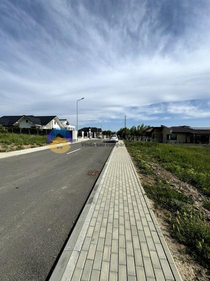 Teren Construcții intravilan de 3884 mp, în Mărăței