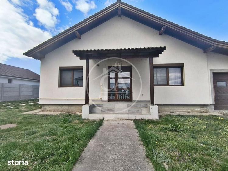 Casă cu 4 camere decomandat în Sântandrei