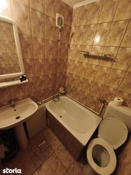Garsonieră decomandată în Delfinariu