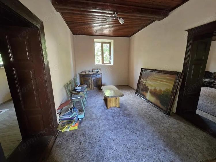 Casă cu 2 camere cu Teren 549 Mp în Cenad