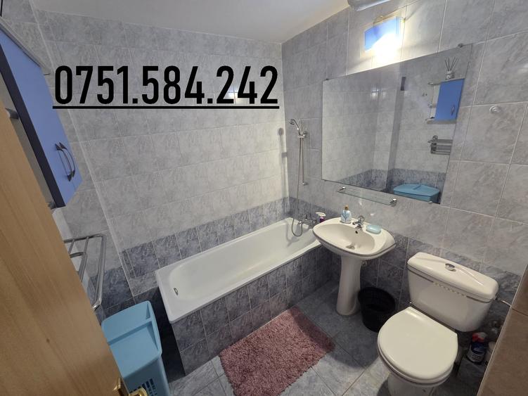 Apartament cu 3 camere în Peco