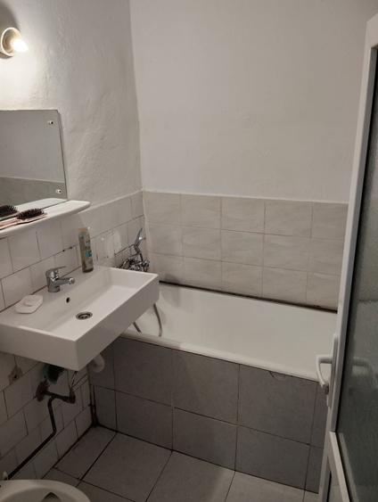 Casă cu 3 camere în Central