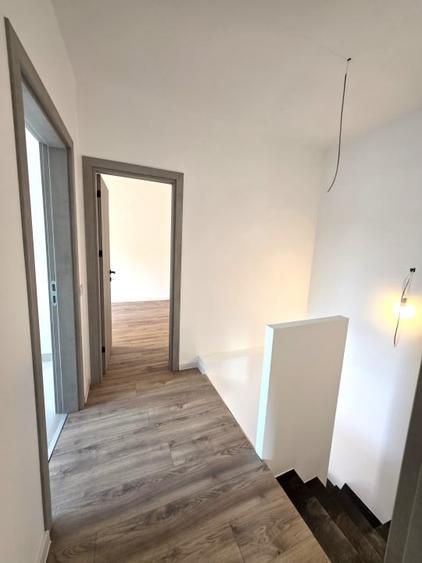 Casă individuală cu 3 camere cu Canalizare în Chitila