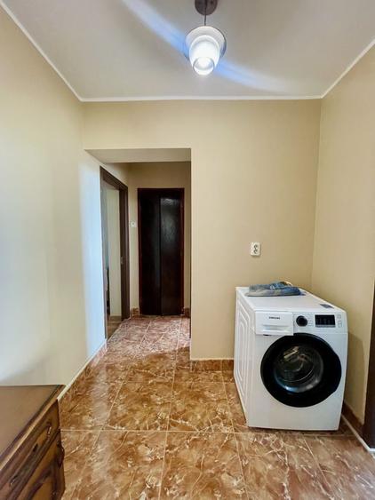Apartament cu 3 camere semidecomandat în Mihail Kogălniceanu