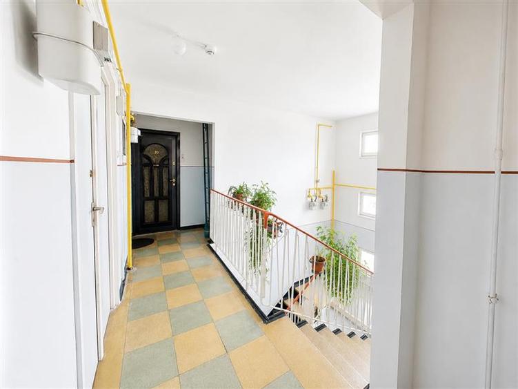 Apartament cu 2 camere semidecomandat în Astra