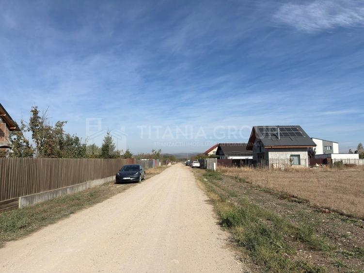 Teren Construcții intravilan de 500 mp, în Hărman