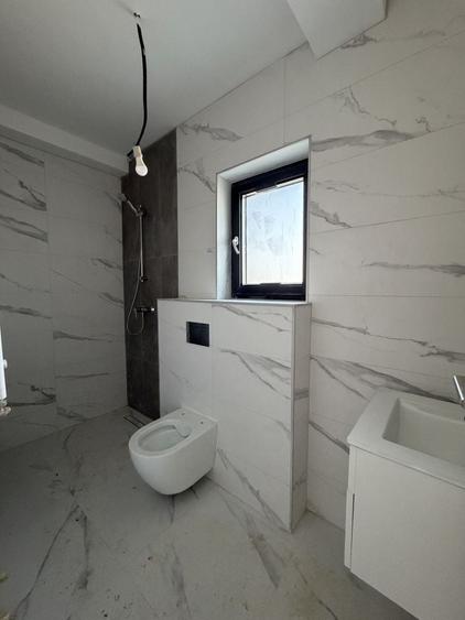 Casă cu 4 camere cu Teren 275 Mp în Jilava