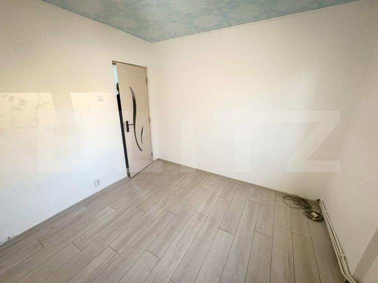 Apartament cu 2 camere semidecomandat în Hunedoara