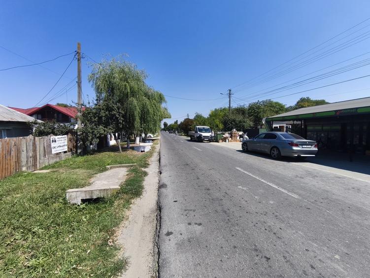 Casă cu 2 camere cu Teren 2610 Mp în Poienarii Burchii