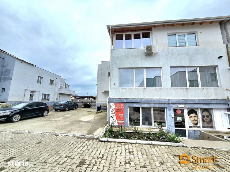 Spațiu comercial, de 78 mp, în Breazu